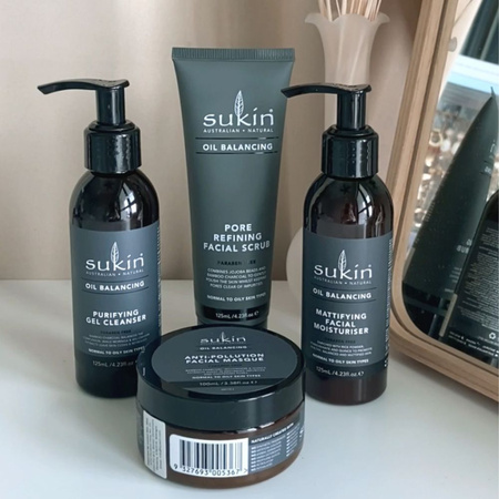 Sukin, OIL BALANCING, Oczyszczający żel do mycia twarzy z aktywnym węglem, 125 ml