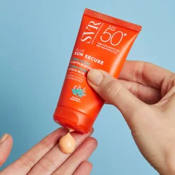SVR Sun secure blur mus ujednolicający spf50+ bez zapachu 50ml