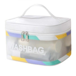 Washbag kuferek Biały