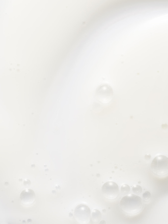 Yope - Zmiękczająco-nawilżający kremowy żel pod prysznic Creamy Musk 200ml