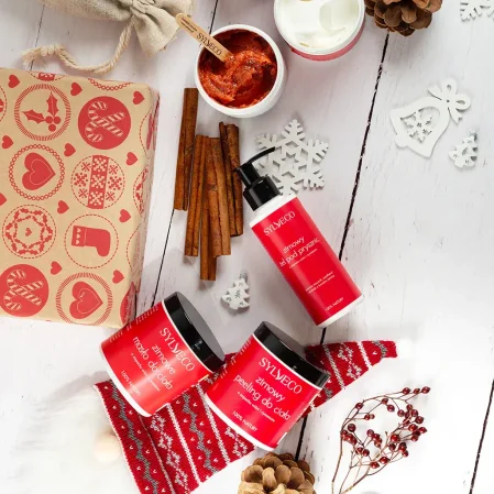 Sylveco - Xmas Zestaw Zimowy do ciała o zapachu wiśni i cynamonu, masło do ciała 250ml+ żel pod przysznic 150ml+ peeling do ciała 265g