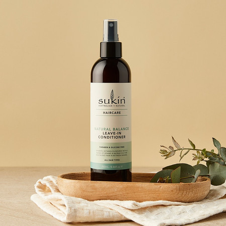 Sukin, NATURAL BALANCE, Odżywka normalizująca w sprayu, 250 ml