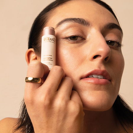 Attitude Oceanly, Rozświetlacz w sztyfcie, Golden Rose, 8,5 g