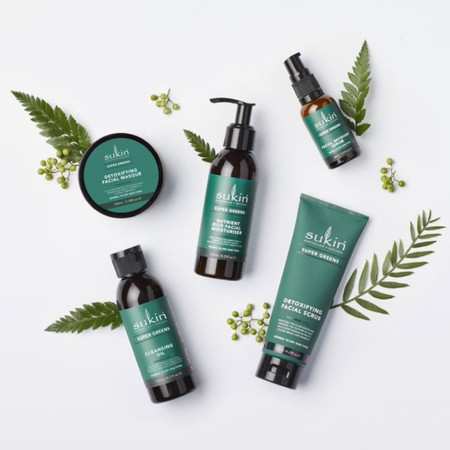 Sukin, SUPER GREENS, Detoksykujący scrub do twarzy, 125 ml